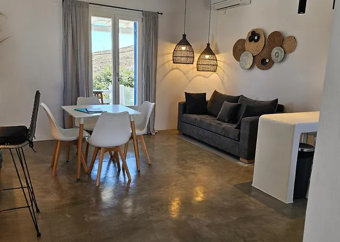 Chronos With Private Pool Villa *